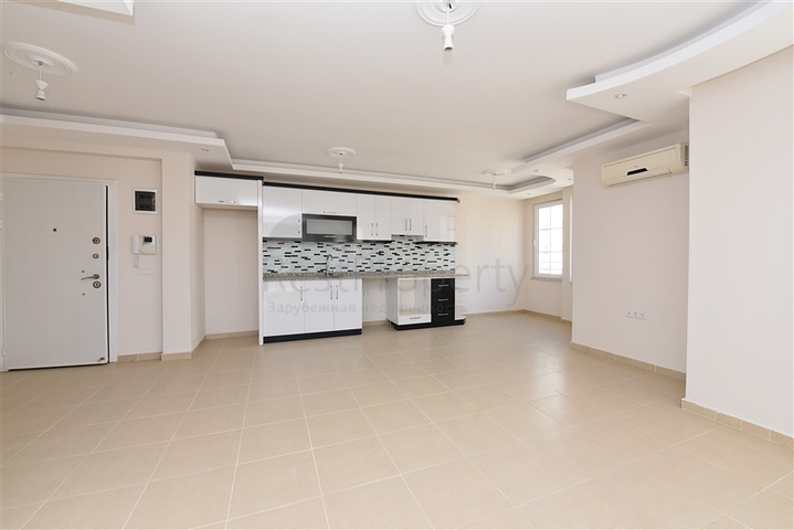 طابق مرتفع -شقة عائلية 1+2- بدون فرش - مجمع انيق - في مهموتلار / الانيا 