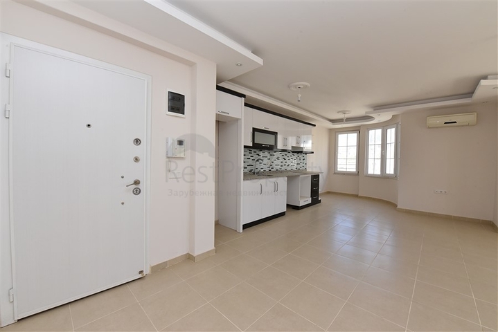 طابق مرتفع -شقة عائلية 1+2- بدون فرش - مجمع انيق - في مهموتلار / الانيا 