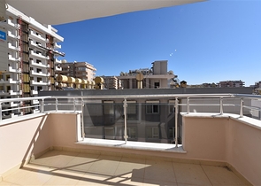 طابق مرتفع -شقة عائلية 1+2- بدون فرش - مجمع انيق - في مهموتلار / الانيا 