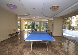 طابق مرتفع -شقة عائلية 1+2- بدون فرش - مجمع انيق - في مهموتلار / الانيا 