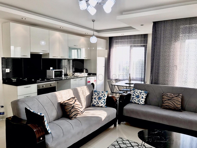 فرصة حقيقية - شقة مفروشة -ضمن مجمع فاخر - في افسلار / الانيا 