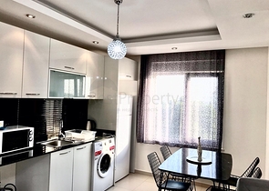 فرصة حقيقية - شقة مفروشة -ضمن مجمع فاخر - في افسلار / الانيا 