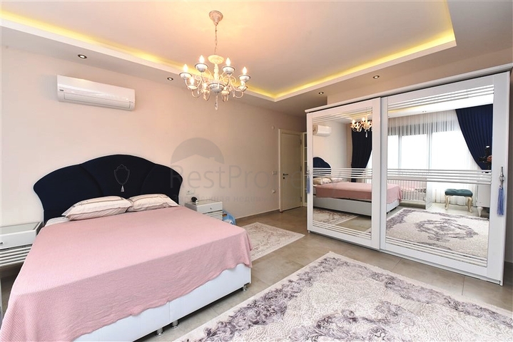 شقة عائلية واسعة - دوبلكس ارضية - 3 غرف وصالة -ضمن مجمع فاخر - في اوبا /الانيا 