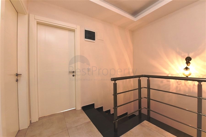 شقة عائلية واسعة - دوبلكس ارضية - 3 غرف وصالة -ضمن مجمع فاخر - في اوبا /الانيا 