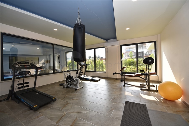 شقة عائلية واسعة - دوبلكس ارضية - 3 غرف وصالة -ضمن مجمع فاخر - في اوبا /الانيا 