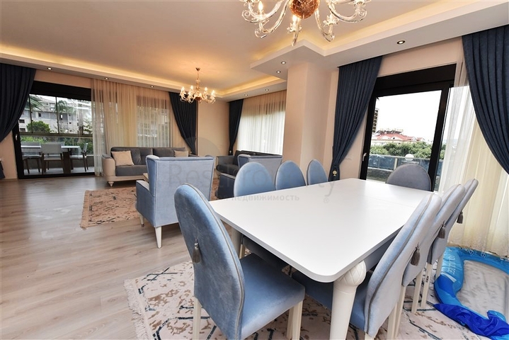 شقة عائلية واسعة - دوبلكس ارضية - 3 غرف وصالة -ضمن مجمع فاخر - في اوبا /الانيا 