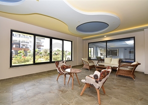 شقة عائلية واسعة - دوبلكس ارضية - 3 غرف وصالة -ضمن مجمع فاخر - في اوبا /الانيا 