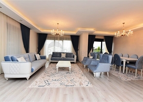 شقة عائلية واسعة - دوبلكس ارضية - 3 غرف وصالة -ضمن مجمع فاخر - في اوبا /الانيا 