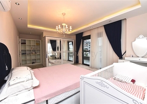 شقة عائلية واسعة - دوبلكس ارضية - 3 غرف وصالة -ضمن مجمع فاخر - في اوبا /الانيا 