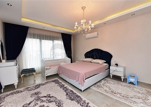 شقة عائلية واسعة - دوبلكس ارضية - 3 غرف وصالة -ضمن مجمع فاخر - في اوبا /الانيا 