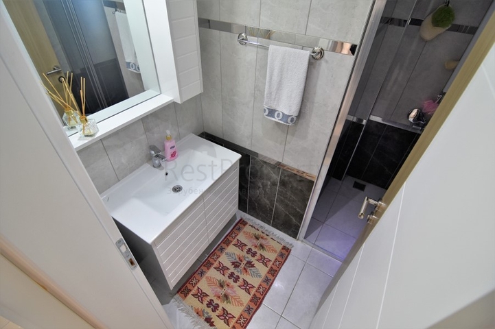 قريبة من المول - شقة 2 غرفة وصالة -مطبخ منفصل - في جيكجلي / الانيا 