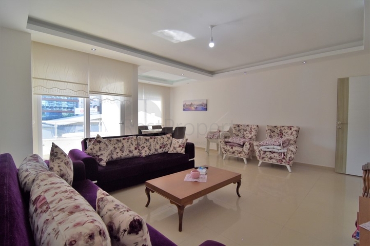 قريبة من المول - شقة 2 غرفة وصالة -مطبخ منفصل - في جيكجلي / الانيا 