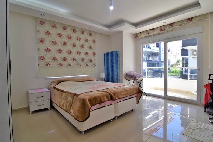 قريبة من المول - شقة 2 غرفة وصالة -مطبخ منفصل - في جيكجلي / الانيا 