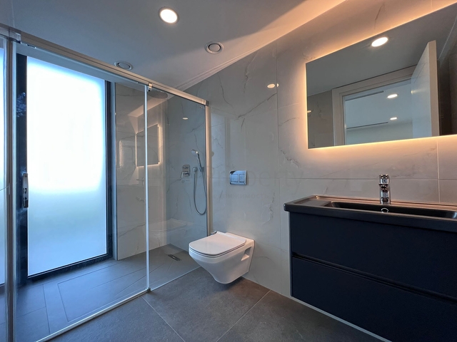 فلل فاخرة - اطلالة بحر - في بودروم 