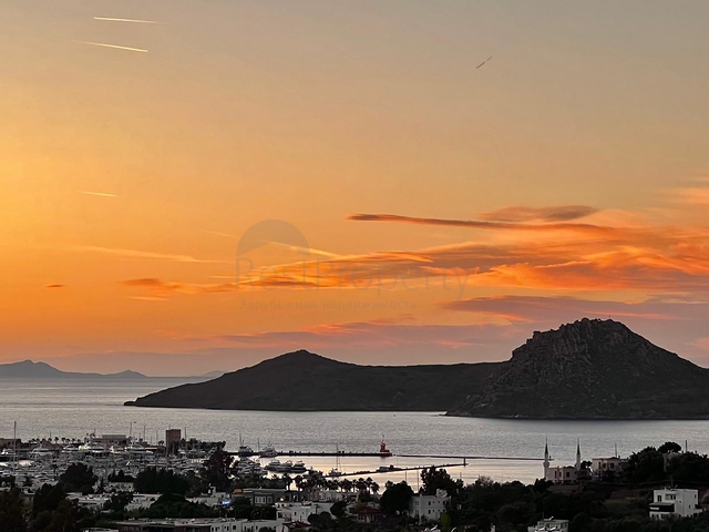 فلل فاخرة - اطلالة بحر - في بودروم 