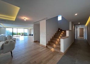 فلل فاخرة - اطلالة بحر - في بودروم 