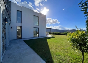 فلل فاخرة - اطلالة بحر - في بودروم 