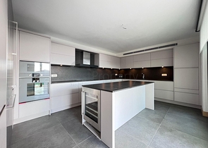 فلل فاخرة - اطلالة بحر - في بودروم 