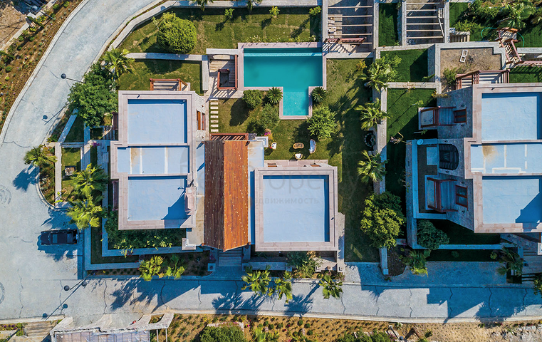 تصميم انيق ومميز - فلل فخمة جدا - في مدينة بودروم الساحرة 