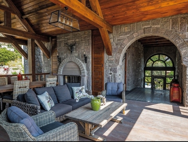 تصميم انيق ومميز - فلل فخمة جدا - في مدينة بودروم الساحرة 