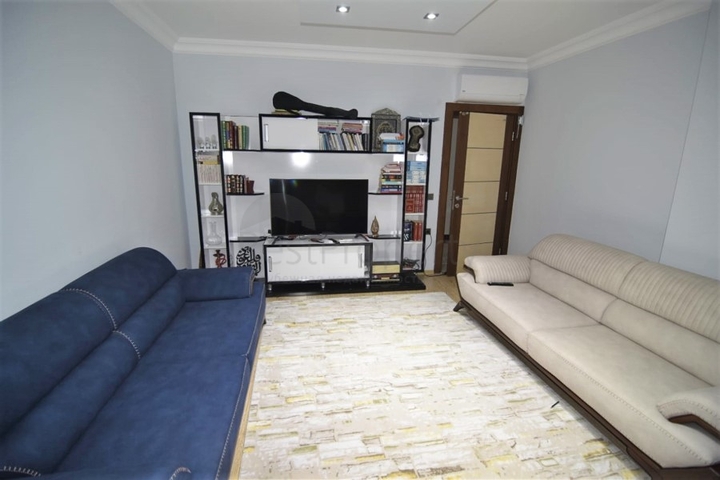 شقة عائلية واسعة - 4 غرف وصالة - ضمن مجمع سكني - في جيكجلي / الانيا 