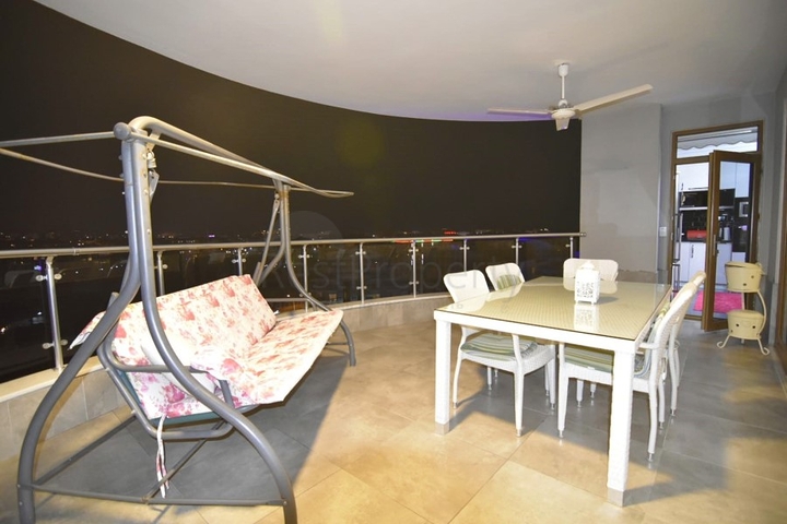 شقة عائلية واسعة - 4 غرف وصالة - ضمن مجمع سكني - في جيكجلي / الانيا 