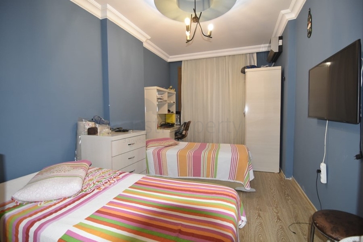 شقة عائلية واسعة - 4 غرف وصالة - ضمن مجمع سكني - في جيكجلي / الانيا 