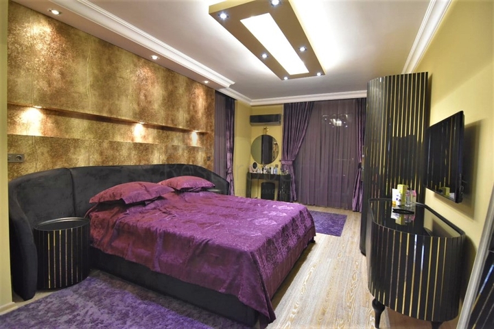 شقة عائلية واسعة - 4 غرف وصالة - ضمن مجمع سكني - في جيكجلي / الانيا 