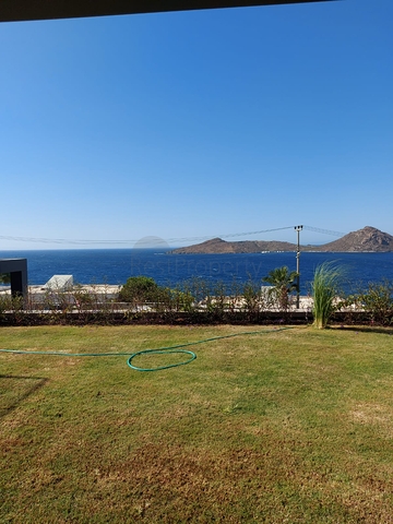 اطلالة بحرية ساحرة - فيلا فاخرة تصميم 5 غرف وصالة - في بودروم 