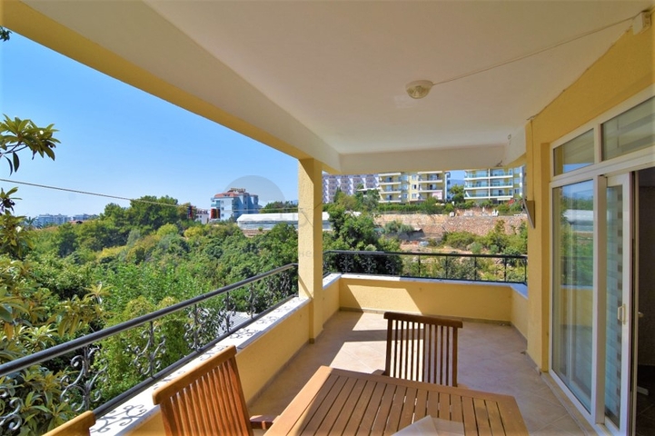 اطلالة على الطبيعة الخضراء - شقة 120 م - مفروشة - 2 غرفة وصالة - في كاستل / الانيا 