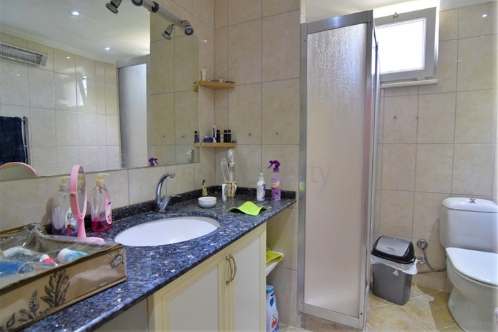 اطلالة على الطبيعة الخضراء - شقة 120 م - مفروشة - 2 غرفة وصالة - في كاستل / الانيا 