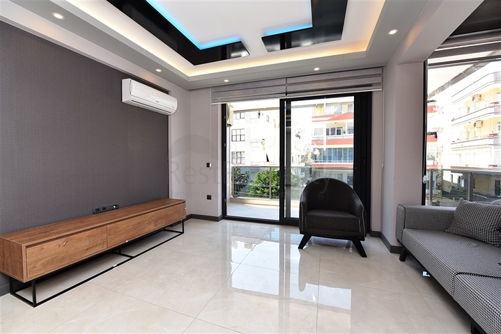 قريب من الشاطئ وضمن مركز المدينة -شقق قيد الانشاء في الانيا 