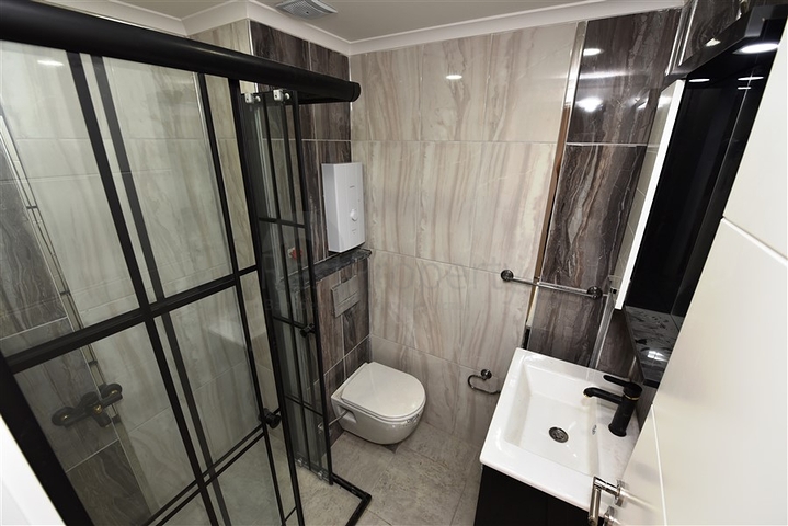 قريب من الشاطئ وضمن مركز المدينة -شقق قيد الانشاء في الانيا 