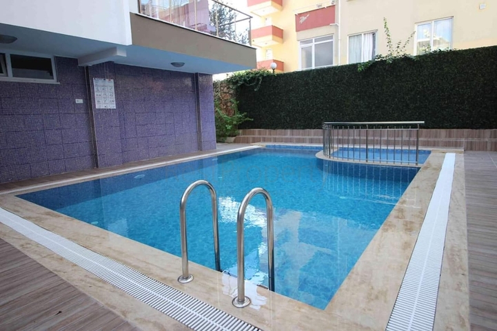 في مركز المدينة -قريب من شاطئ كليوباترا - شقة 2 غرفة وصالة -مع الاثاث - الانيا 