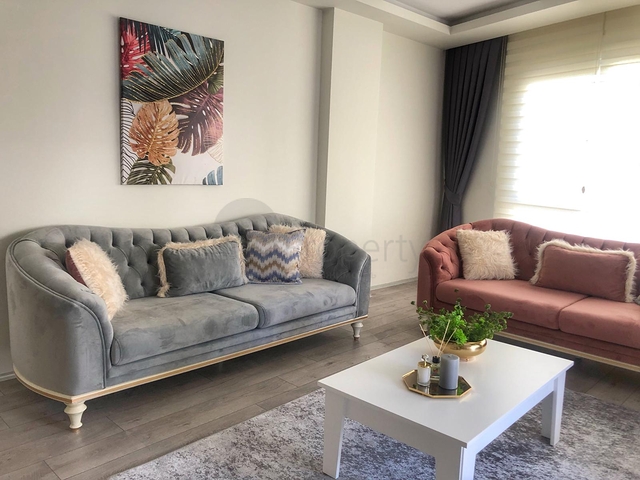 في مركز المدينة -قريب من شاطئ كليوباترا - شقة 2 غرفة وصالة -مع الاثاث - الانيا 