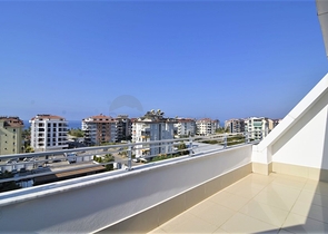 اطلالة بحر - دوبلكس ضمن مجمع فاخر - تصميم 1+2 - مع الاثاث - في كاستل / الانيا 