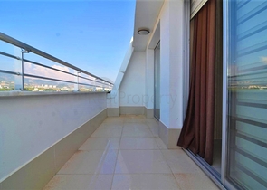 اطلالة بحر - دوبلكس ضمن مجمع فاخر - تصميم 1+2 - مع الاثاث - في كاستل / الانيا 