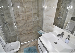 اطلالة بحر - دوبلكس ضمن مجمع فاخر - تصميم 1+2 - مع الاثاث - في كاستل / الانيا 