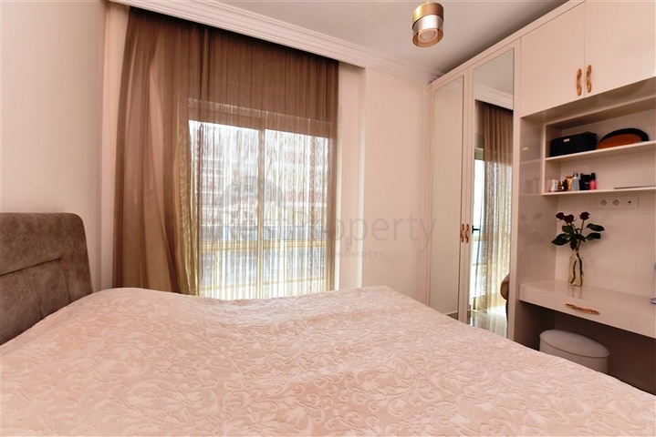 شقة فاخرة -مجمع بخدمات 5 نجوم - تصميم 1+3 - في مهموتلار /الانيا 