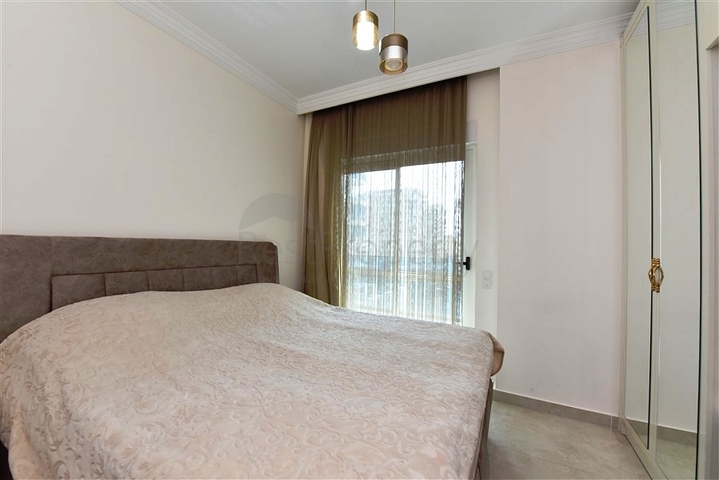 شقة فاخرة -مجمع بخدمات 5 نجوم - تصميم 1+3 - في مهموتلار /الانيا 