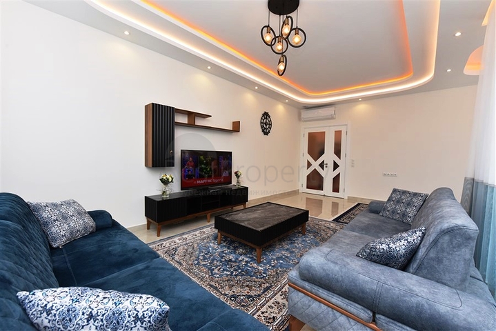 شقة فاخرة -مجمع بخدمات 5 نجوم - تصميم 1+3 - في مهموتلار /الانيا 