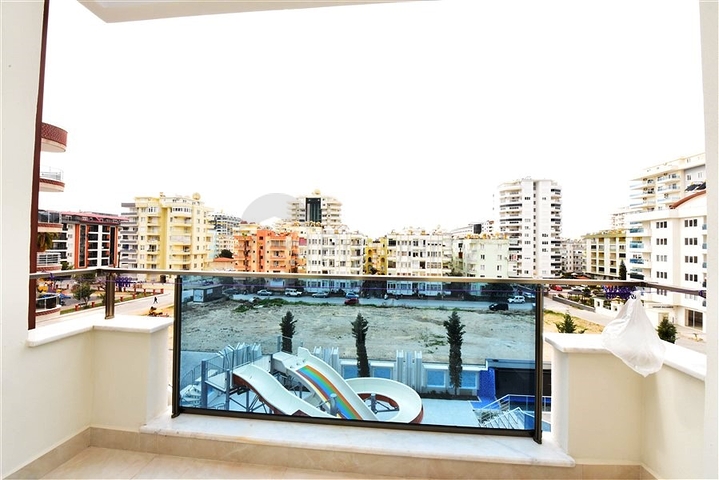 شقة فاخرة -مجمع بخدمات 5 نجوم - تصميم 1+3 - في مهموتلار /الانيا 