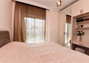 شقة فاخرة -مجمع بخدمات 5 نجوم - تصميم 1+3 - في مهموتلار /الانيا 