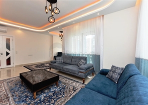 شقة فاخرة -مجمع بخدمات 5 نجوم - تصميم 1+3 - في مهموتلار /الانيا 