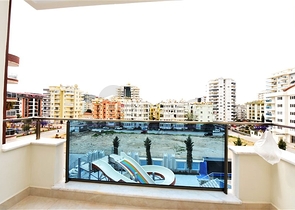 شقة فاخرة -مجمع بخدمات 5 نجوم - تصميم 1+3 - في مهموتلار /الانيا 