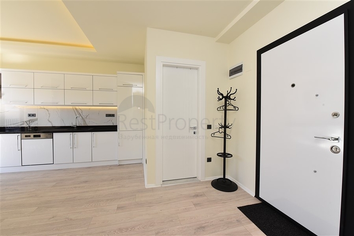 قريبة من شاطئ كليوباترا - دوبلكس 2 غرفة وصالة -ضمن مجمع  حديث - في الانيا 