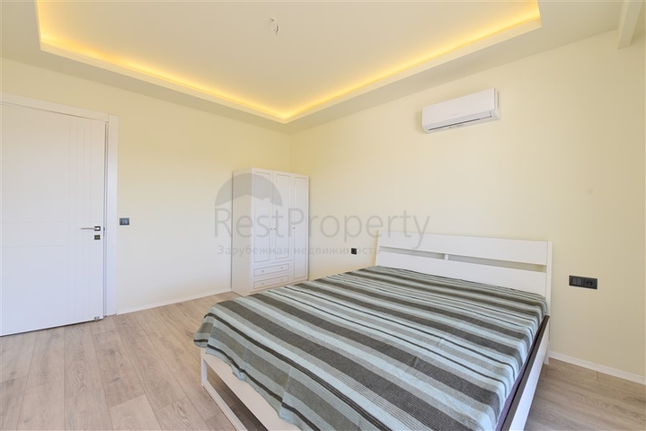 قريبة من شاطئ كليوباترا - دوبلكس 2 غرفة وصالة -ضمن مجمع  حديث - في الانيا 