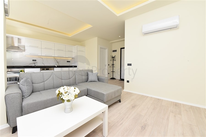 قريبة من شاطئ كليوباترا - دوبلكس 2 غرفة وصالة -ضمن مجمع  حديث - في الانيا 