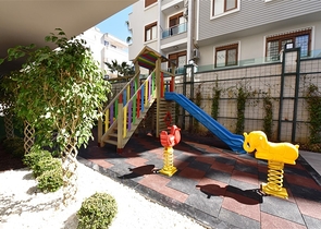 قريبة من شاطئ كليوباترا - دوبلكس 2 غرفة وصالة -ضمن مجمع  حديث - في الانيا 