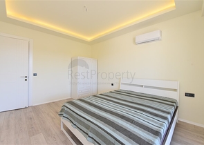 قريبة من شاطئ كليوباترا - دوبلكس 2 غرفة وصالة -ضمن مجمع  حديث - في الانيا 